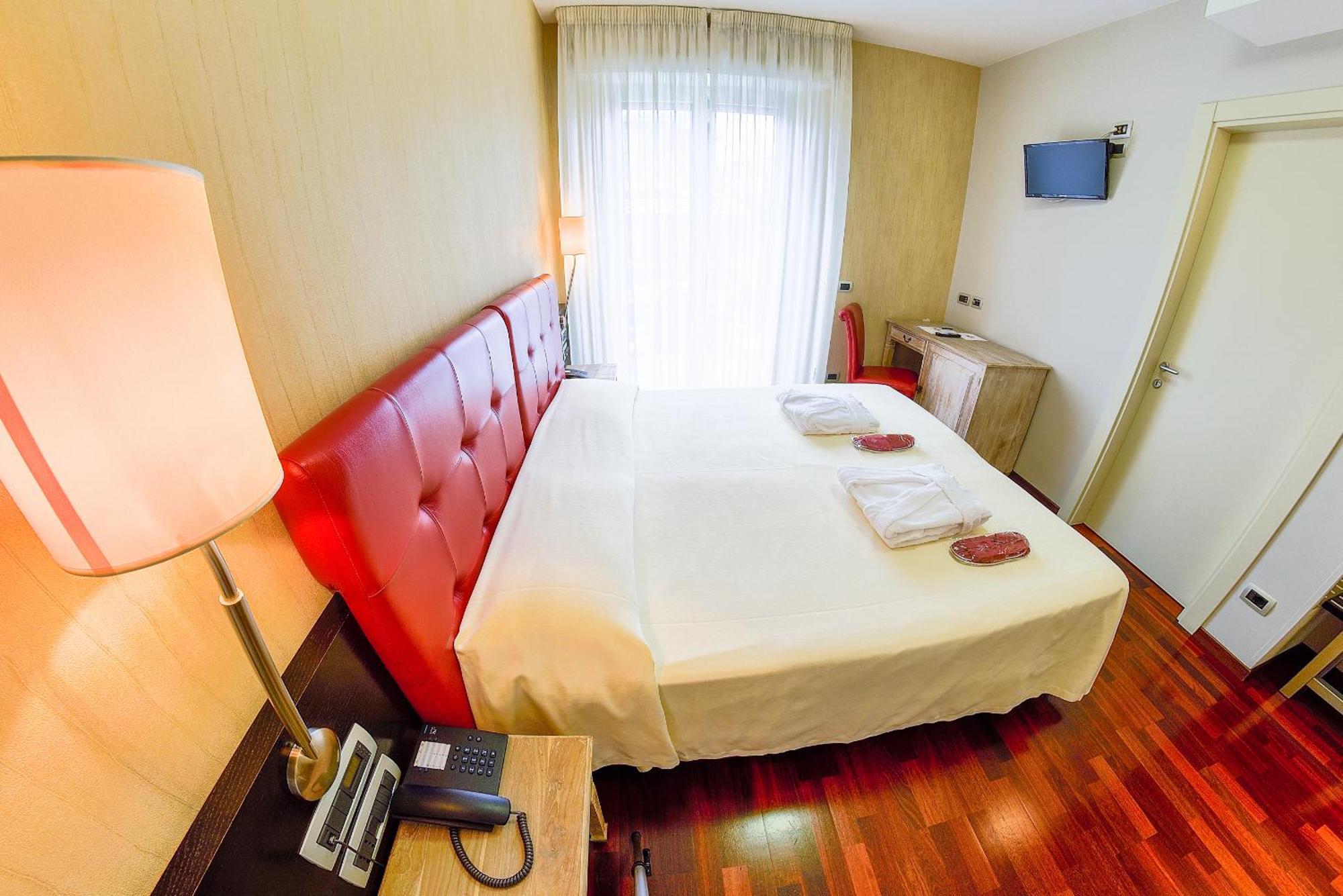 Budget Double Room,1588047399:JPEG